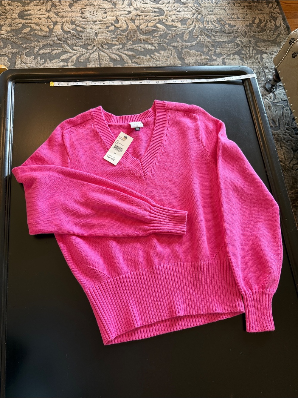 Cabi knockout pullover Women’s Pink V-Neck Sweater -